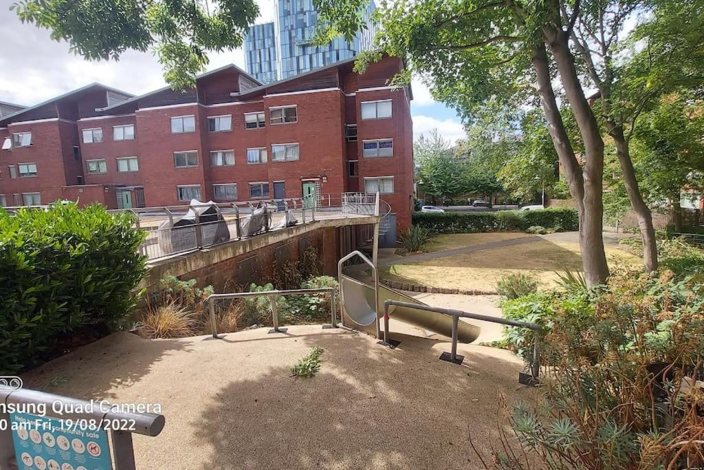 Central Apartment, Kings Cross 6 Mins Walk Λονδίνο Εξωτερικό φωτογραφία